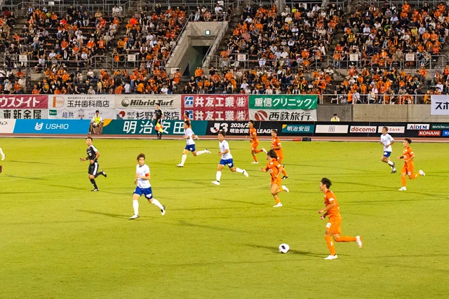 愛媛FC広告看板